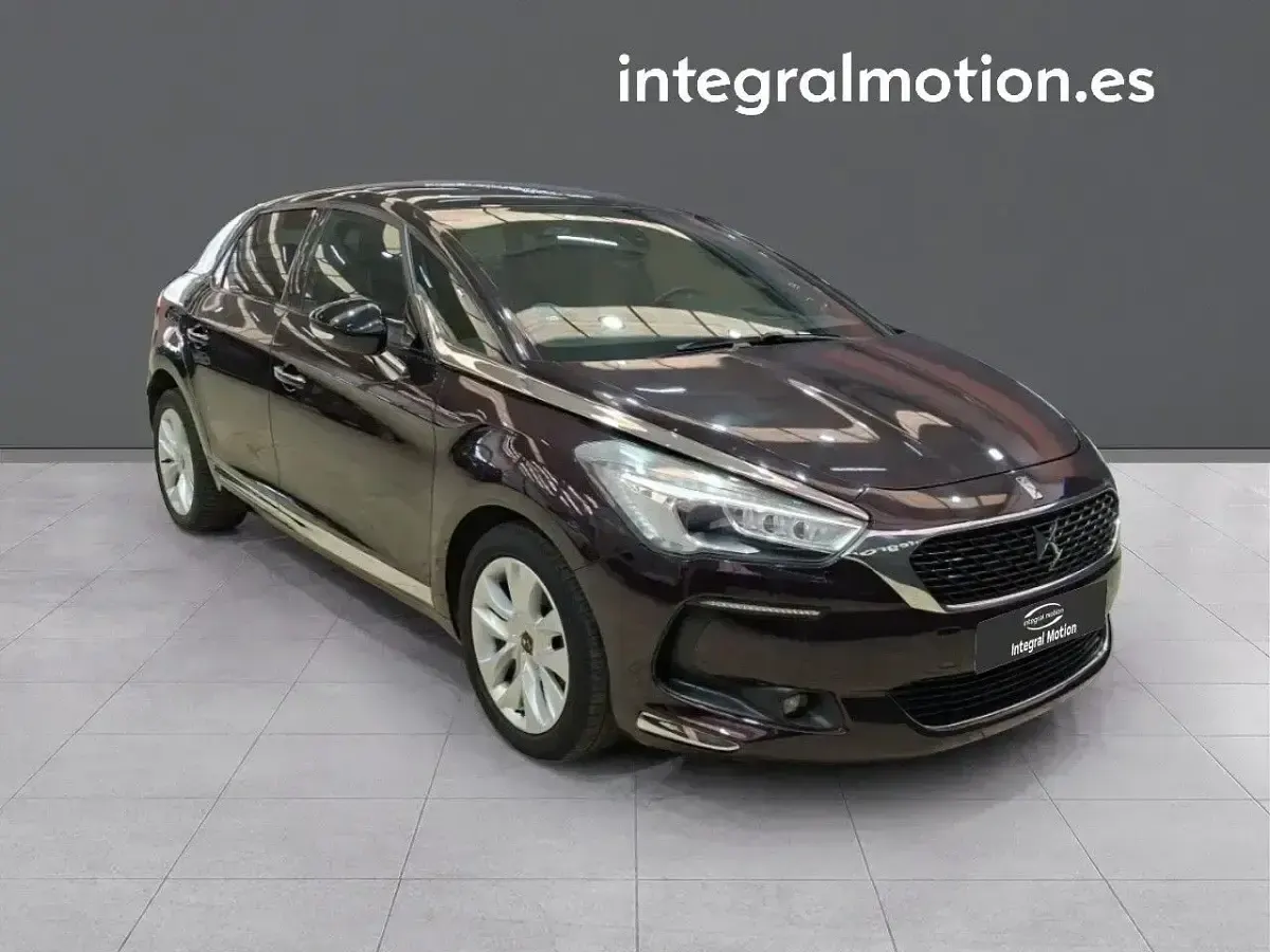 Usado DS Automobiles DS5 Style 119 CV (87 kW) 2017 Negro Utilitario