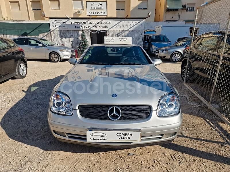 Gris / plata Usado 2002 Mercedes SLK200 Descapotable | 4999 € (Buen precio) - Imagen 1/4