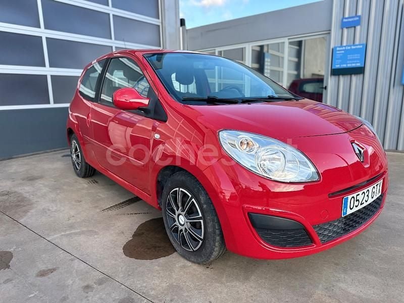 Usado Renault Twingo Authentique 75 CV (55 kW) 2009 Rojo Utilitario