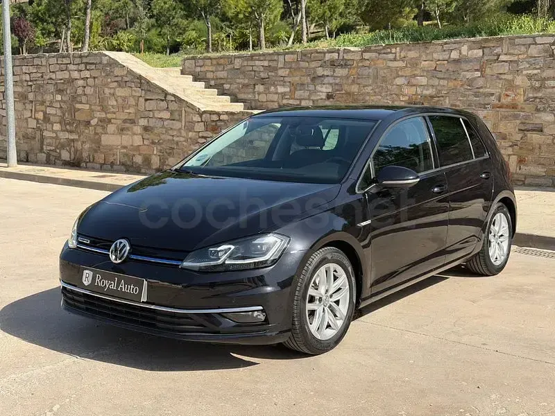 Usado VW Golf VII Advance 130 CV (95 kW) 2019 Negro Berlina