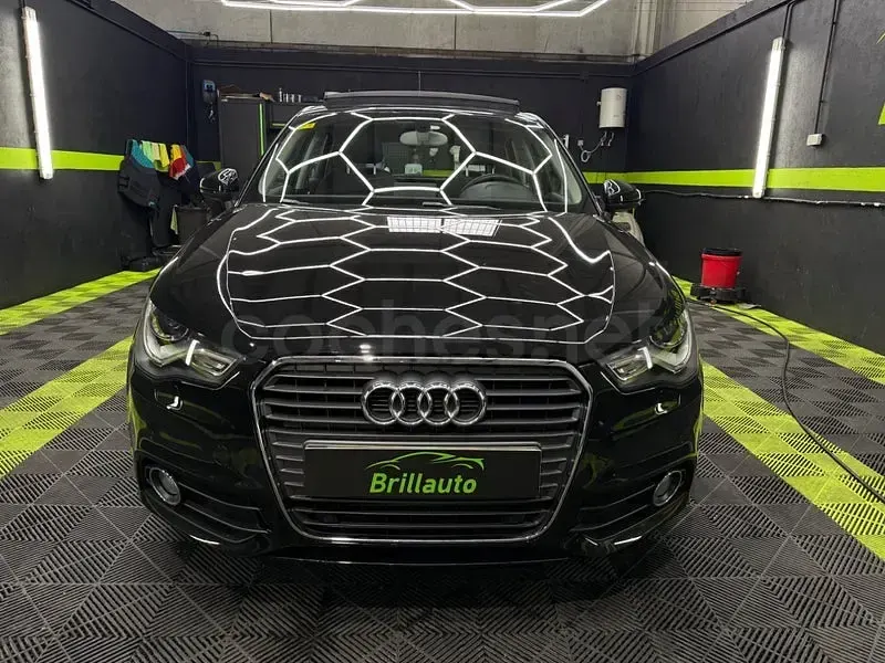 Usado Audi A1 Sportback Ambition 90 CV (66 kW) 2012 Negro Utilitario