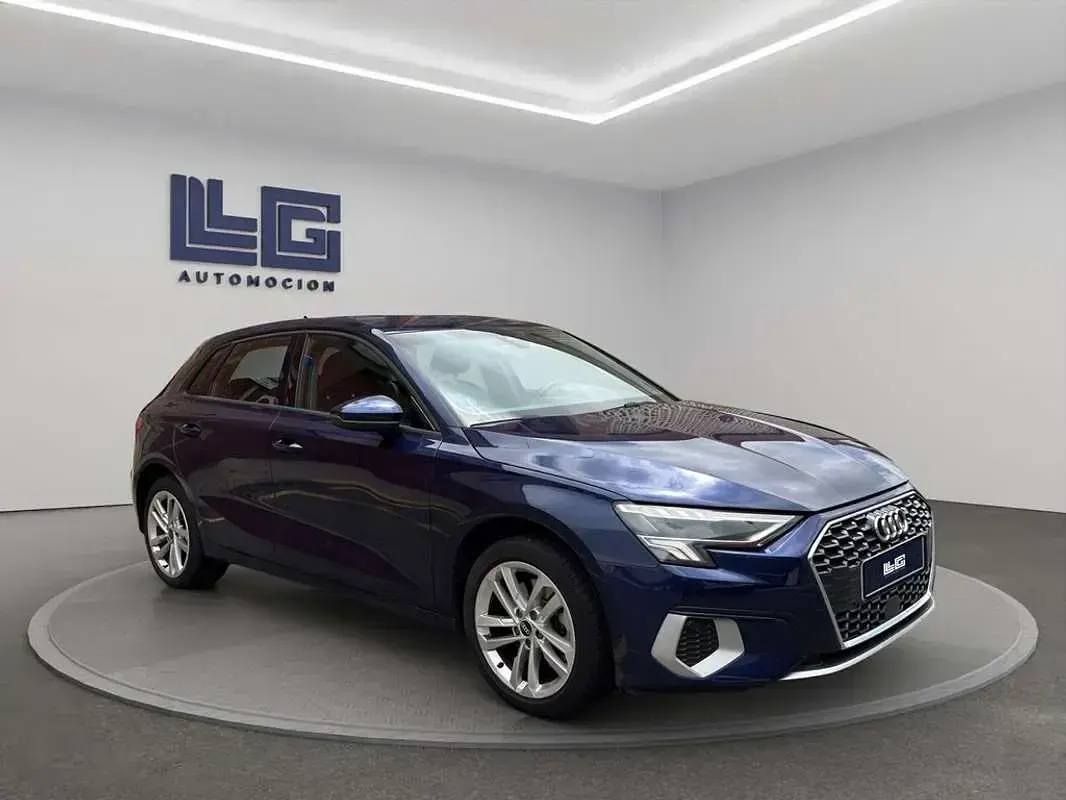 Usado Audi A3 Sportback S-Line 204 CV (150 kW) 2021 Azul Utilitario