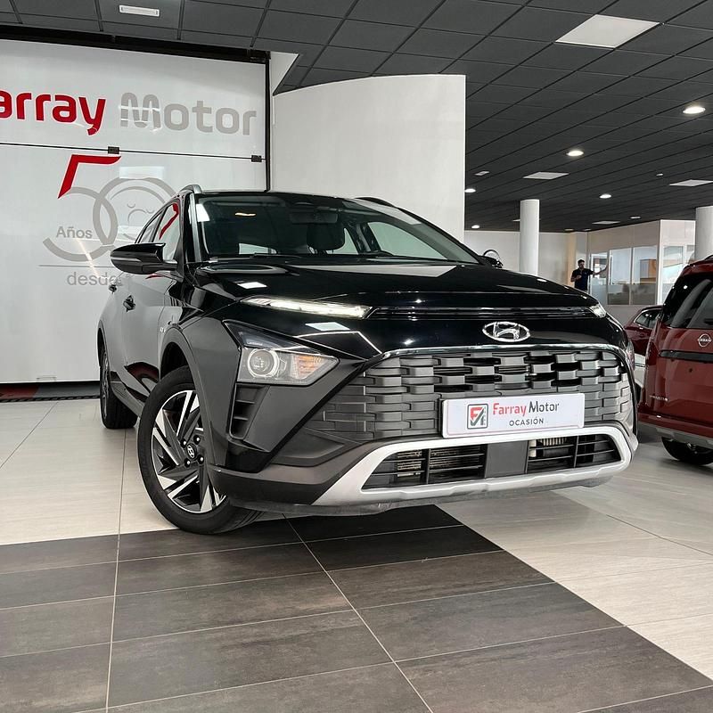 Usado Hyundai Bayon 100 CV (73 kW) 2022 Negro SUV