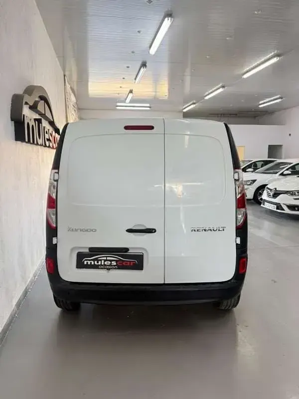Usado Renault Kangoo 95 CV (69 kW) 2021 Blanco Monovolumen