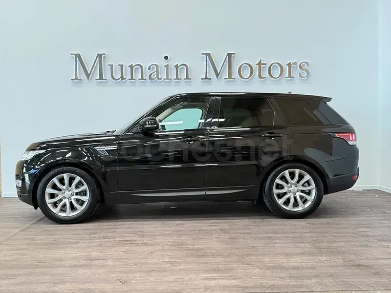 Usado Land Rover Range Rover SE 306 CV (225 kW) 2015 Negro SUV