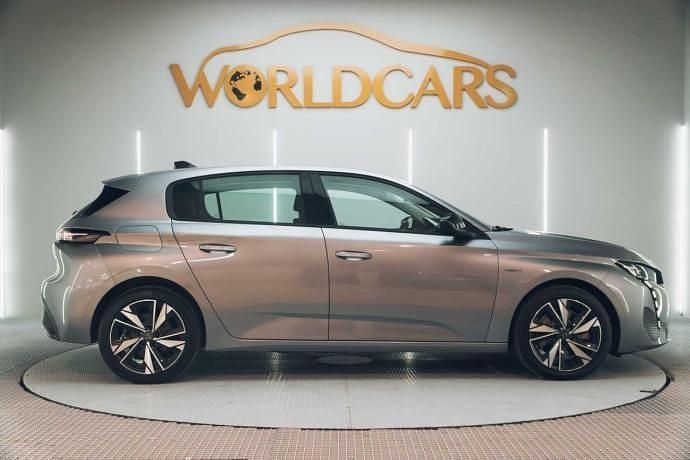 Begagnad Peugeot 308 Active 180 HK (132 kW) 2023 Grå Sedan