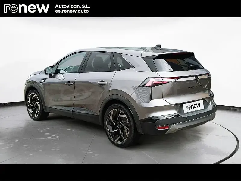 Usado Renault Symbioz Esprit Alpine 145 CV (106 kW) 2025 Gris / plata SUV