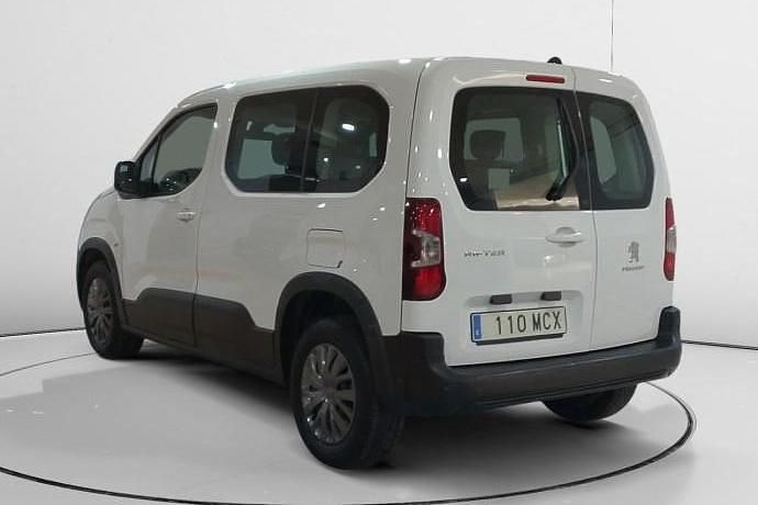 Używany Peugeot Rifter Active 102 KM (75 kW) 2022 Minivan