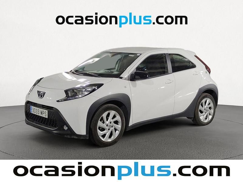 Blanco Usado 2024 Toyota Aygo X Play SUV | 13.750 € (Precio justo) - Imagen 1/4
