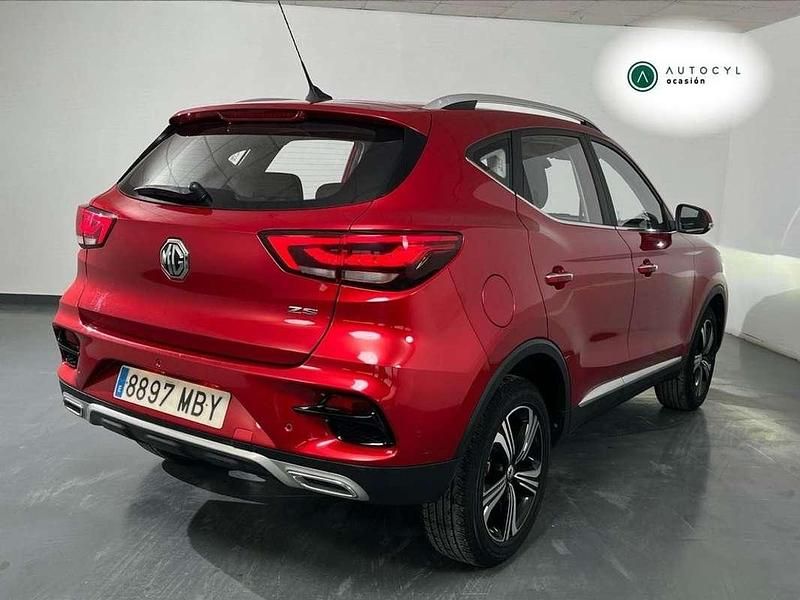 Usado MG ZS Comfort 107 CV (78 kW) 2022 Rojo SUV