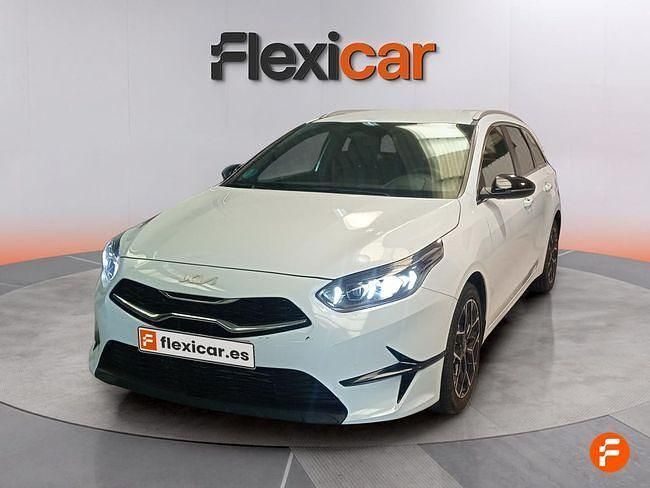 Usado Kia Ceed Style 100 CV (73 kW) 2025 Blanco Utilitario
