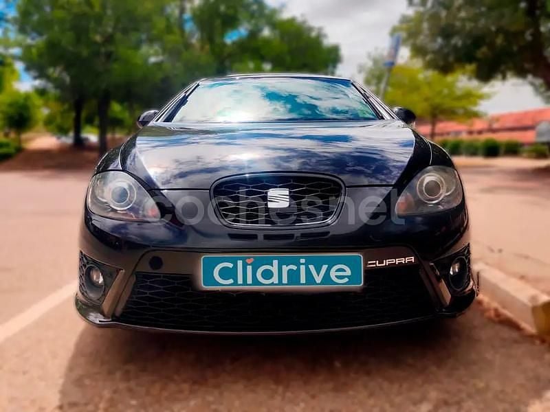 Usado Seat Leon CUPRA 240 CV (176 kW) 2011 Negro Utilitario