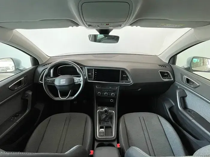 Usado Seat Ateca Style 150 CV (110 kW) 2025 Gris SUV
