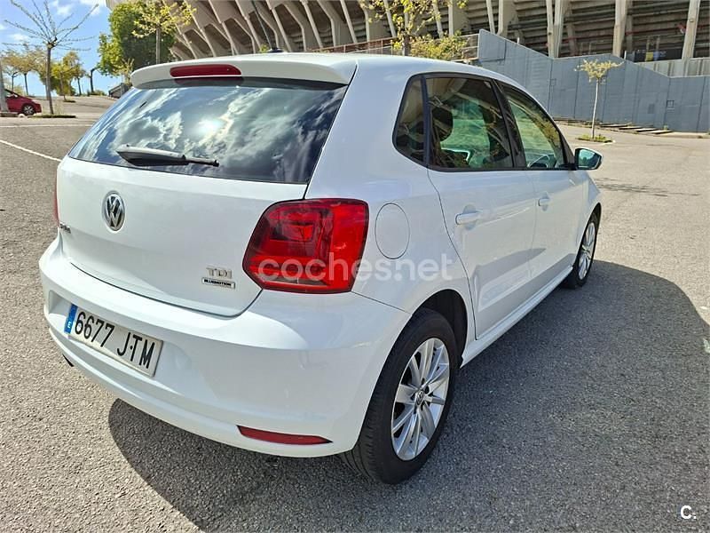 Usado VW Polo 75 CV (55 kW) 2016 Blanco Berlina