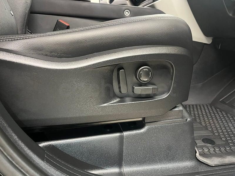 Usado Land Rover Defender SE 300 CV (220 kW) 2022 Negro SUV