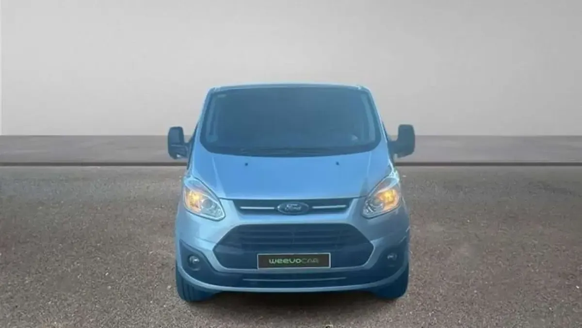 Usado Ford Transit Custom Trend 131 CV (96 kW) 2017 Plateado Van