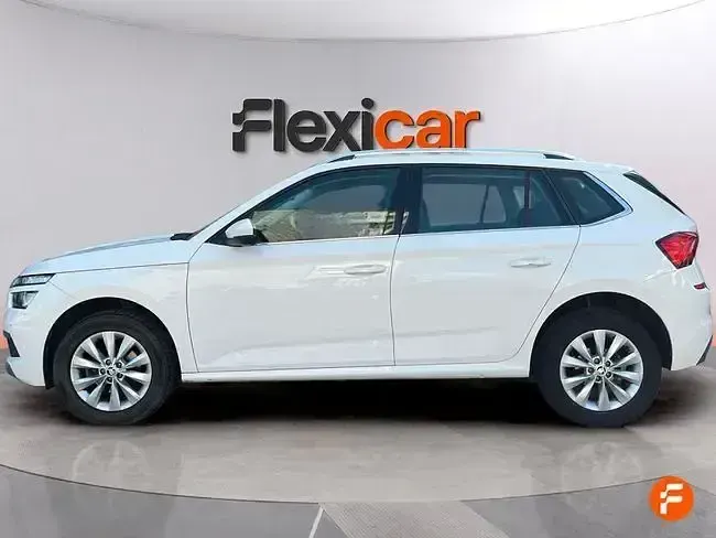 Usado Skoda Kamiq Ambition 110 CV (80 kW) 2021 Blanco SUV