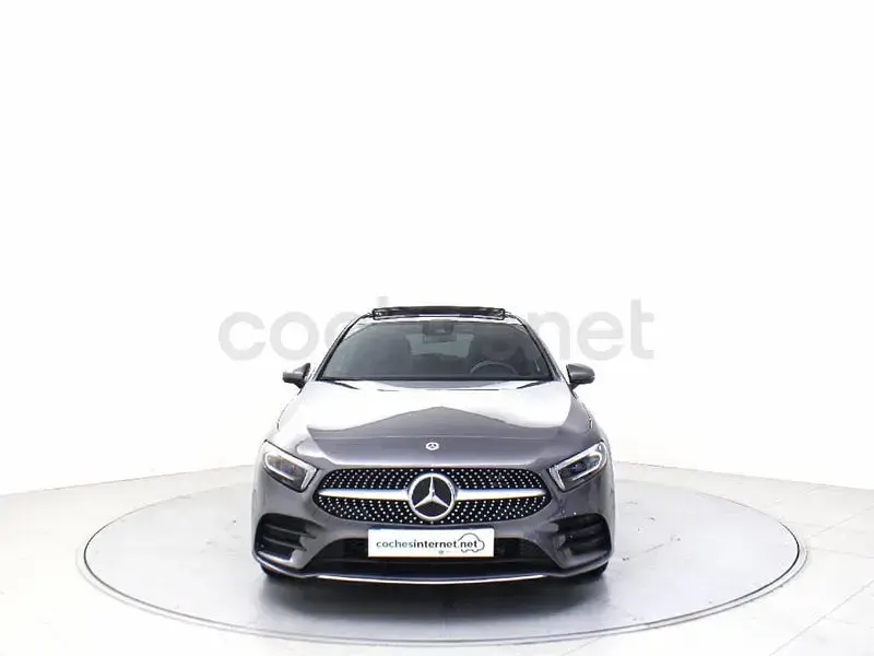 Usado Mercedes A250 218 CV (160 kW) 2021 Gris / plata Berlina