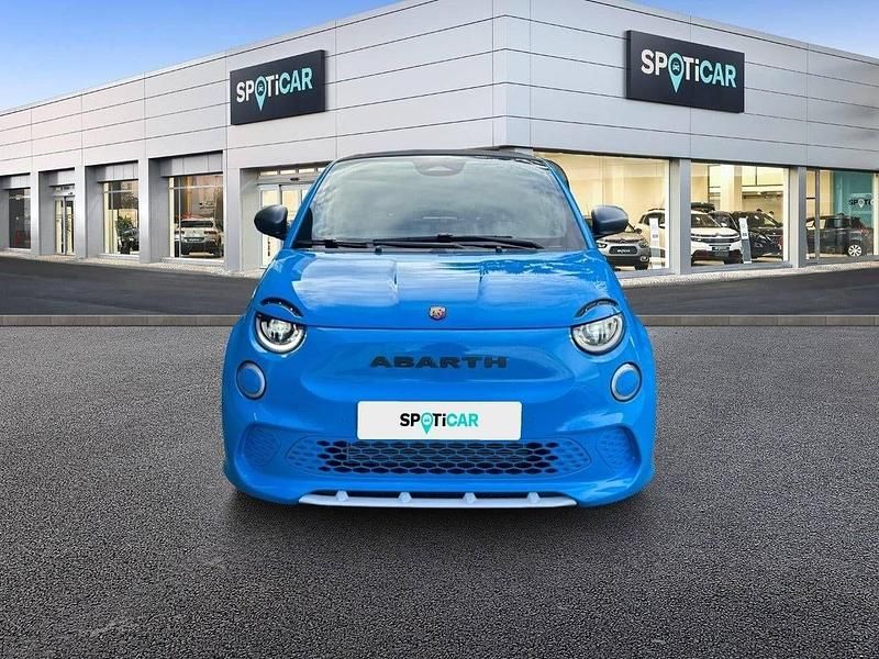 Usado Abarth 500e Turismo 114 kW (155 CV) 2024 Azul Utilitario