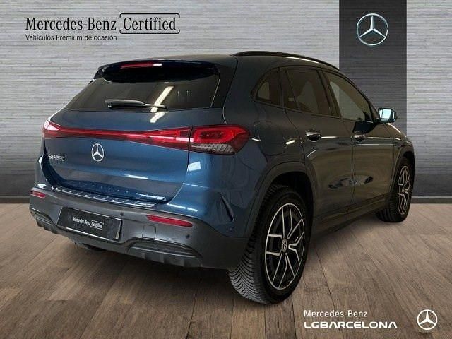 Usado Mercedes EQA250 AMG line 139 kW (190 CV) 2021 Azul denim SUV