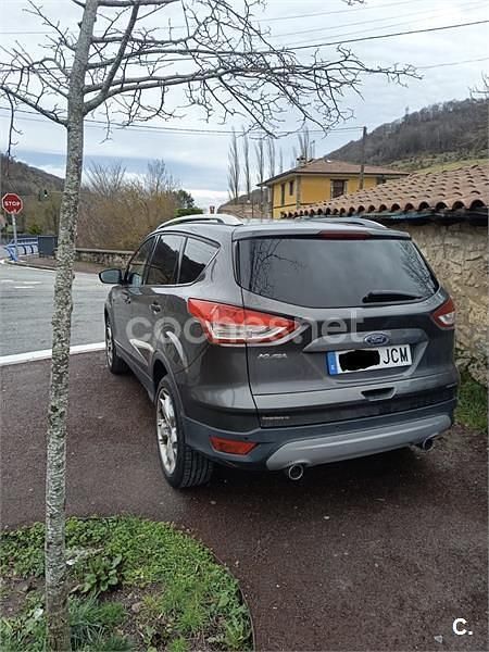 Usado Ford Kuga Titanium 150 CV (110 kW) 2015 Gris / plata SUV
