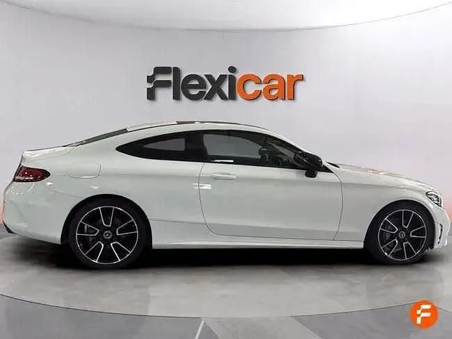 Usado Mercedes C220 194 HP (142 kW) 2022 Branco Coupé