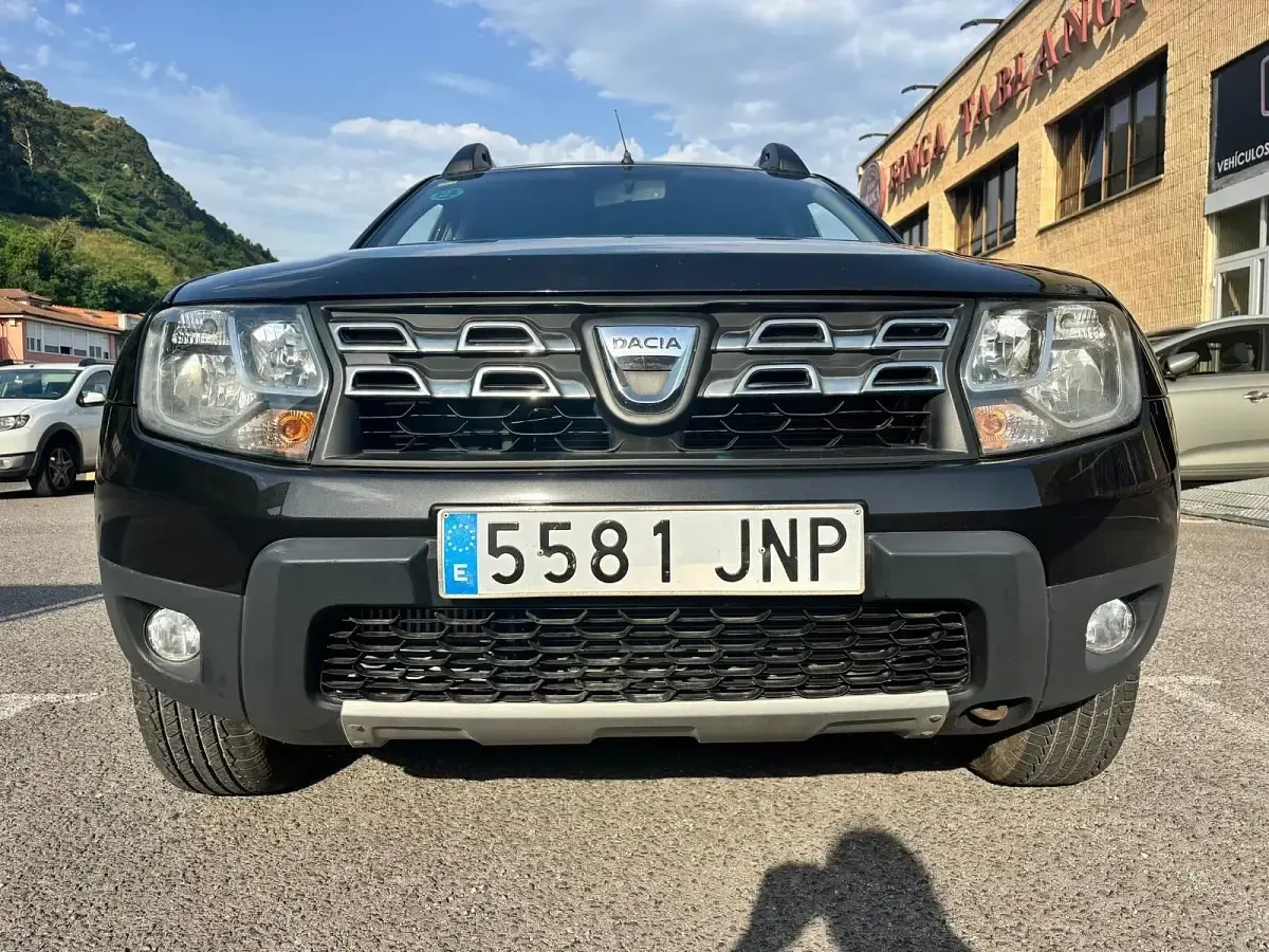 Usado Dacia Duster Ambiance 110 CV (80 kW) 2016 Negro SUV