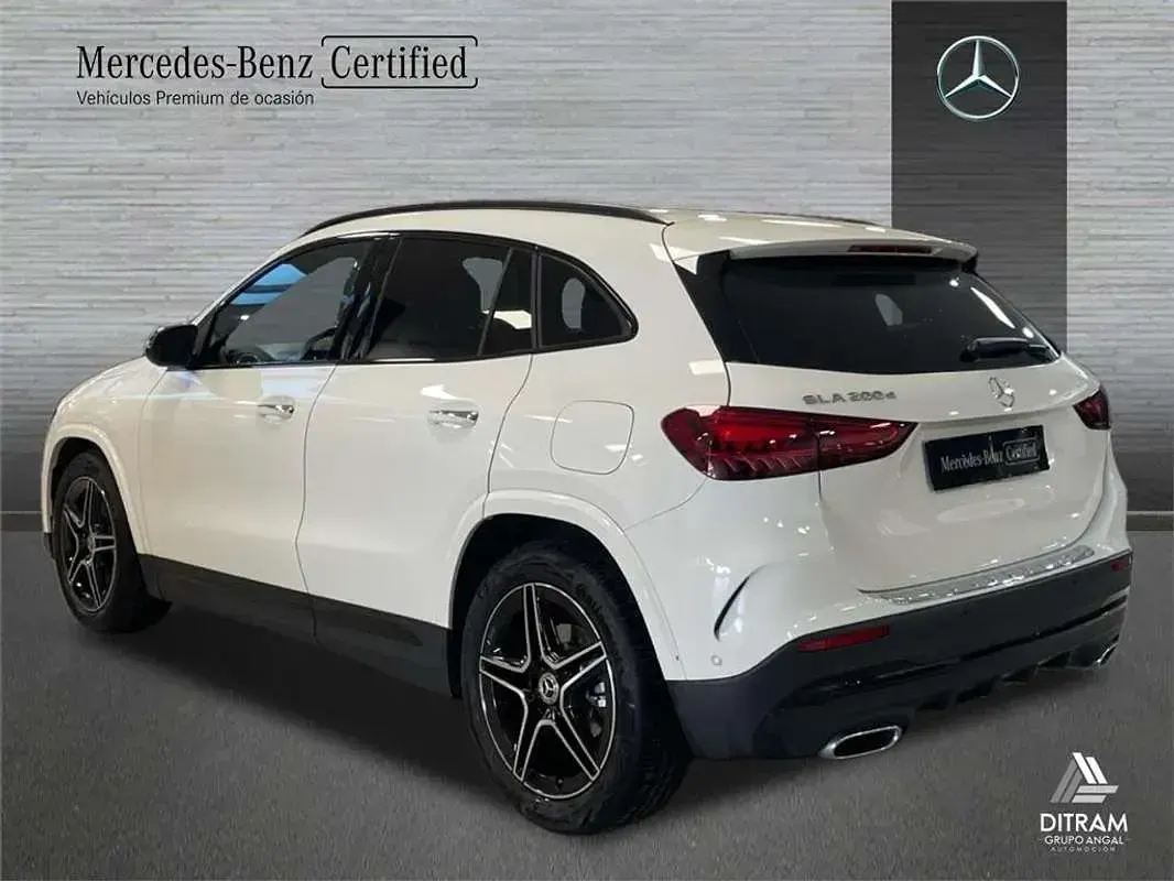 Usado Mercedes GLA200 150 CV (110 kW) 2024 SUV