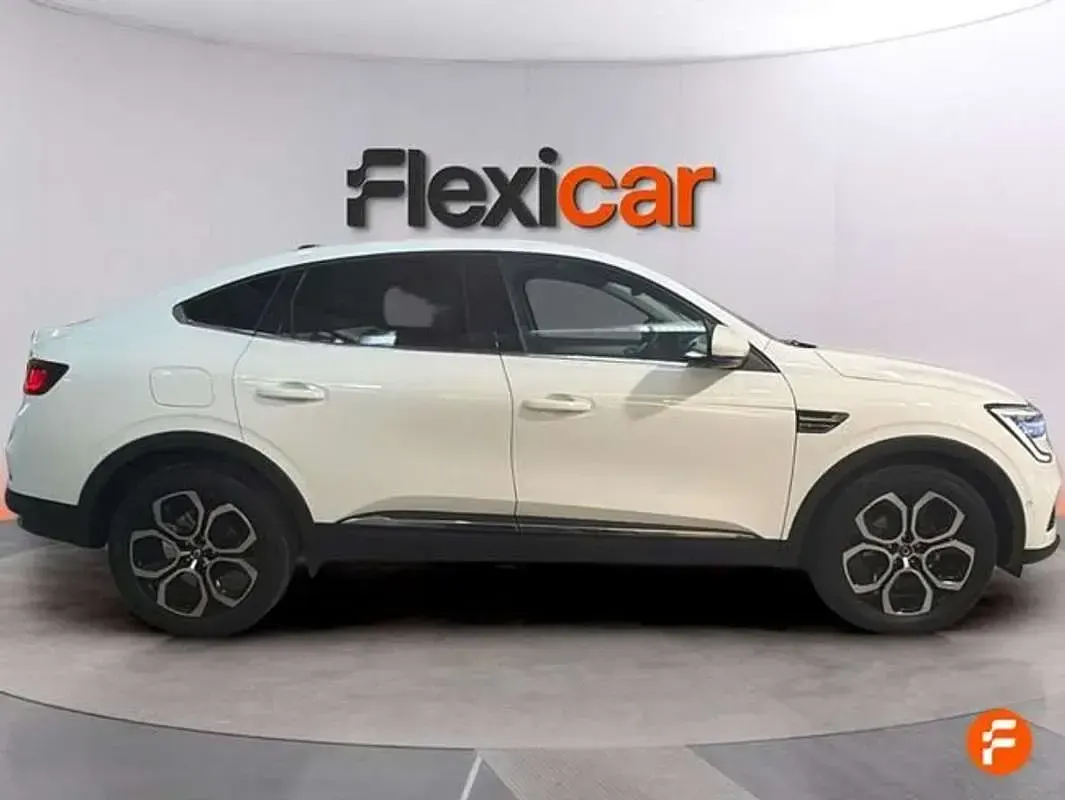 Usado Renault Arkana Evolution 140 CV (102 kW) 2023 Blanco SUV