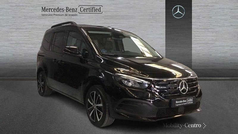 Usado Mercedes EQT200 89 kW (122 CV) 2023 Negro Monovolumen