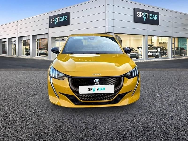 Usado Peugeot e-208 GT 114 kW (156 CV) 2024 Dorado Utilitario