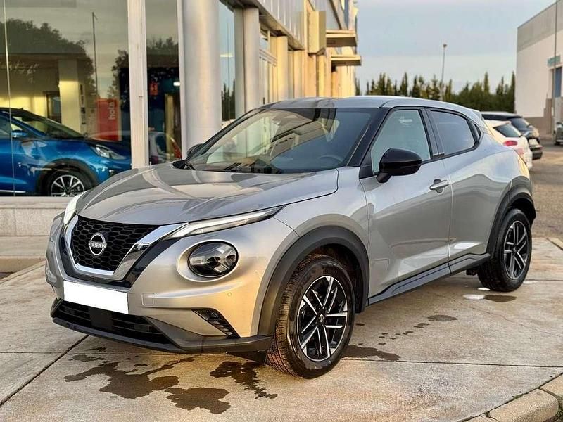 Usado Nissan Juke N-Connecta 114 CV (83 kW) 2024 Gris SUV