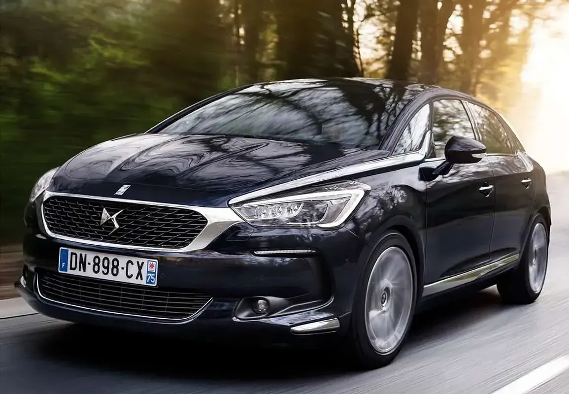 Usado DS Automobiles DS5 181 CV (133 kW) 2016 Negro Utilitario