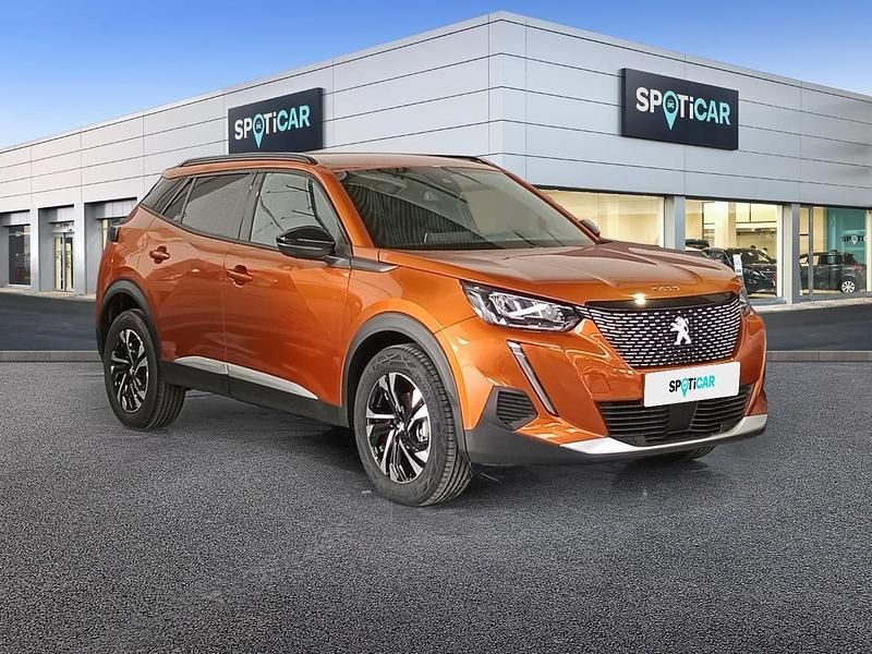 Usado Peugeot 2008 Allure 130 CV (95 kW) 2023 Naranja SUV