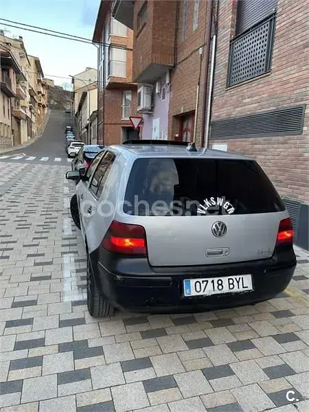 Usado VW Golf III GT 100 CV (73 kW) 1999 Gris / plata Berlina