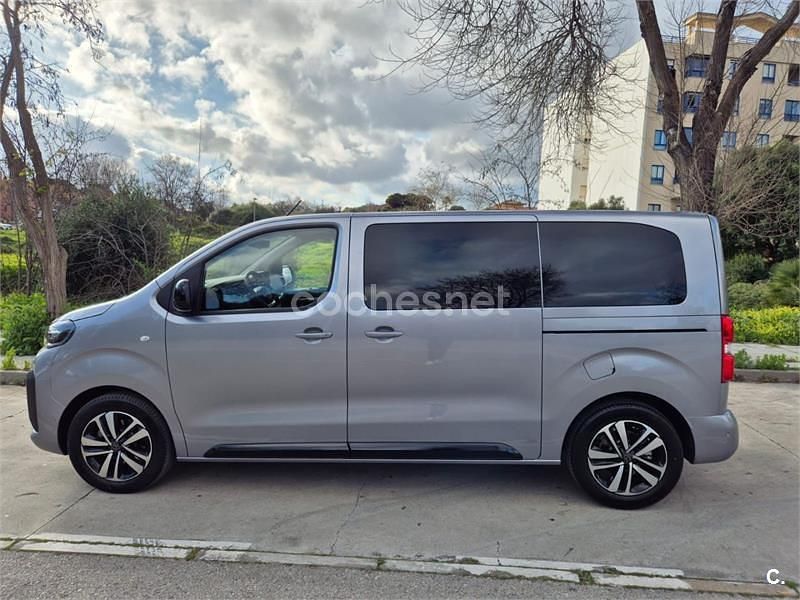 Usado Peugeot Traveller Business-Line 180 CV (132 kW) 2025 Gris / plata Monovolumen
