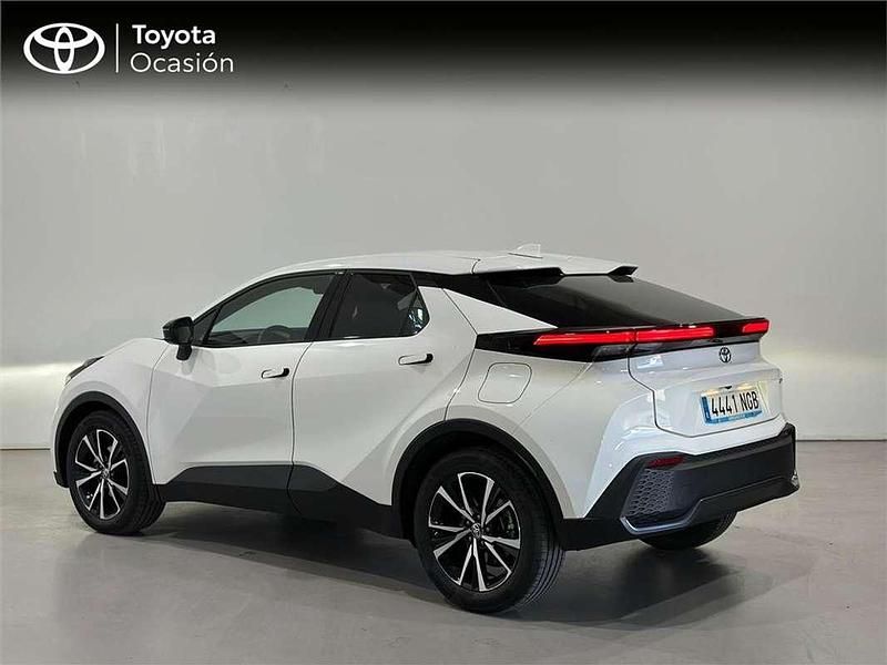 Usado Toyota Auris Advance 136 CV (100 kW) 2025 Utilitario