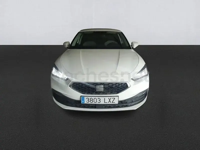 Usado Seat Leon Style 115 CV (84 kW) 2022 Blanco Berlina