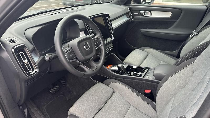 Usado Volvo XC40 Plus 163 CV (119 kW) 2025 Otro SUV