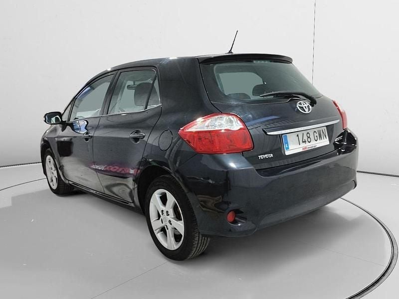 Usado Toyota Auris Active 126 CV (92 kW) 2010 Negro Berlina