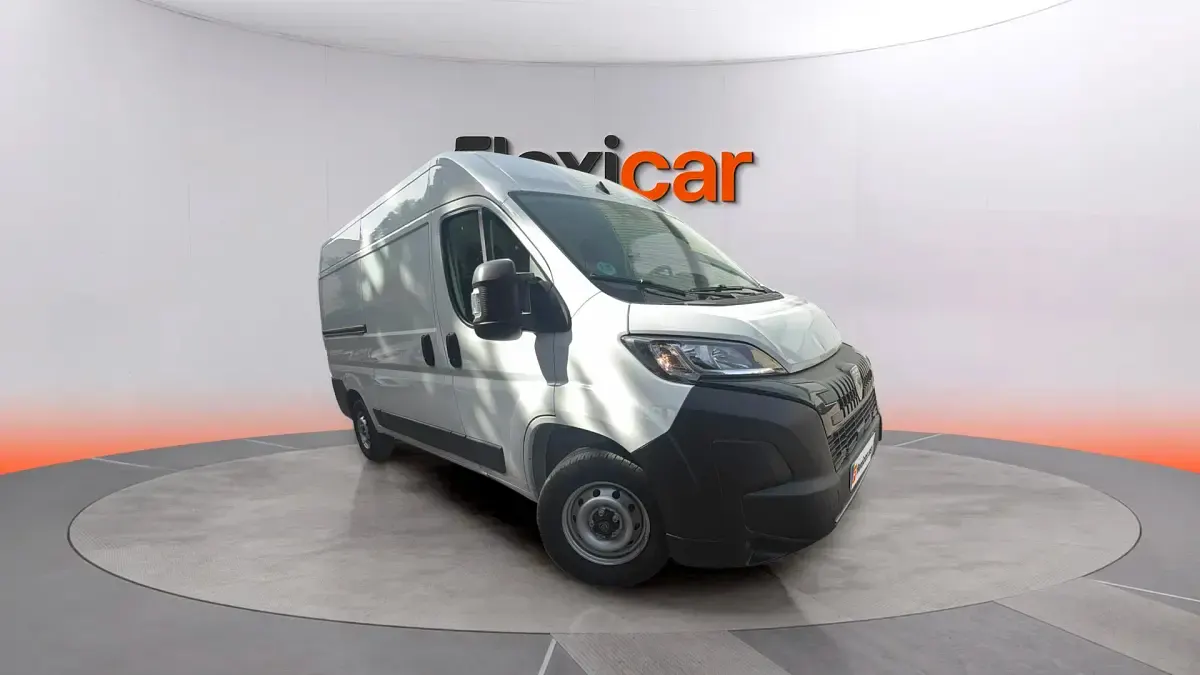 Usado Peugeot Boxer 120 CV (88 kW) 2025 Van