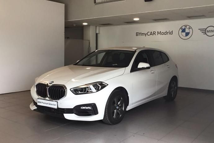 Blanco Usado 2021 BMW 118 Utilitario | 22.900 € (Precio justo) - Imagen 1/4