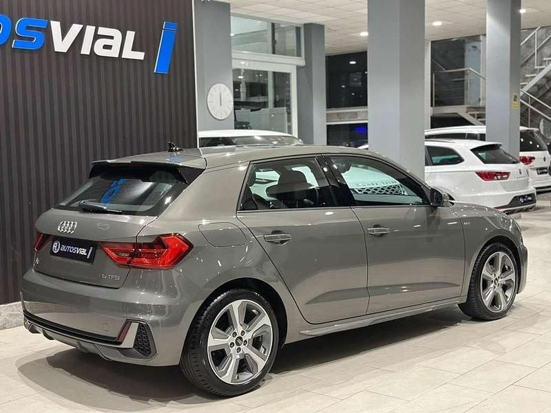 Usado Audi A1 S-Line 95 CV (69 kW) 2023 Gris Utilitario