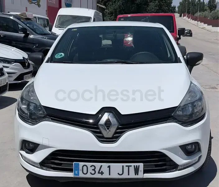 Usado Renault Clio IV LIMITED 75 CV (55 kW) 2017 Blanco Berlina