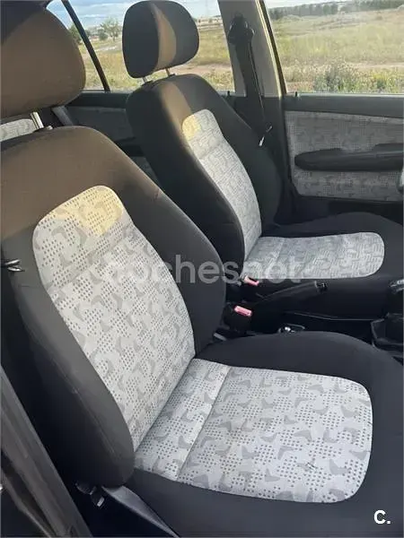 Usado Skoda Fabia Comfort 60 CV (44 kW) 2003 Verde Berlina