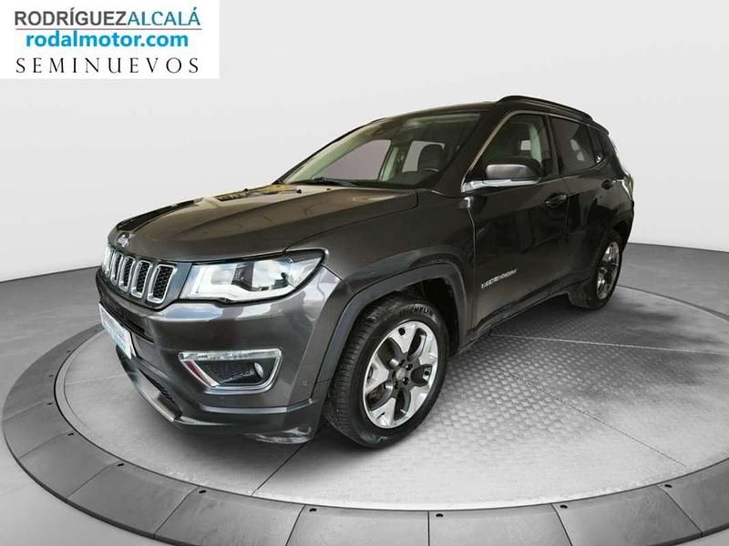 Usado Jeep Compass Limited 120 CV (88 kW) 2020 Gris SUV