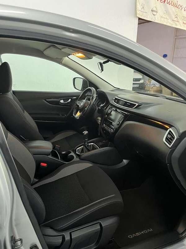 Usado Nissan Qashqai Acenta 116 CV (85 kW) 2020 Gris SUV