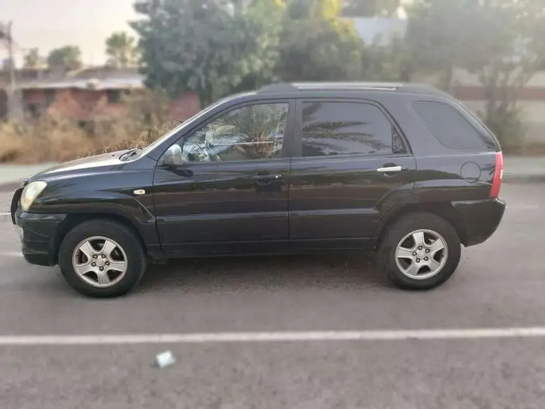 Usado Kia Sportage 141 CV (103 kW) 2007 Negro SUV
