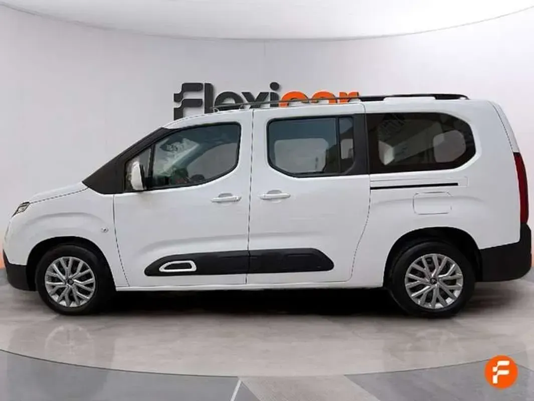 Usado Citroën Berlingo Feel 131 CV (96 kW) 2019 Blanco Monovolumen