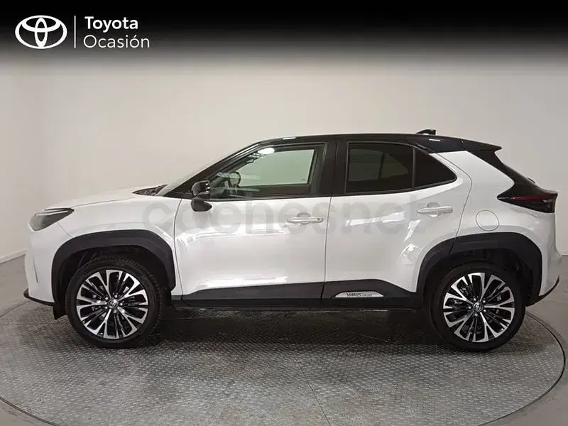 Usado Toyota Yaris Cross Style 116 CV (85 kW) 2022 Blanco SUV